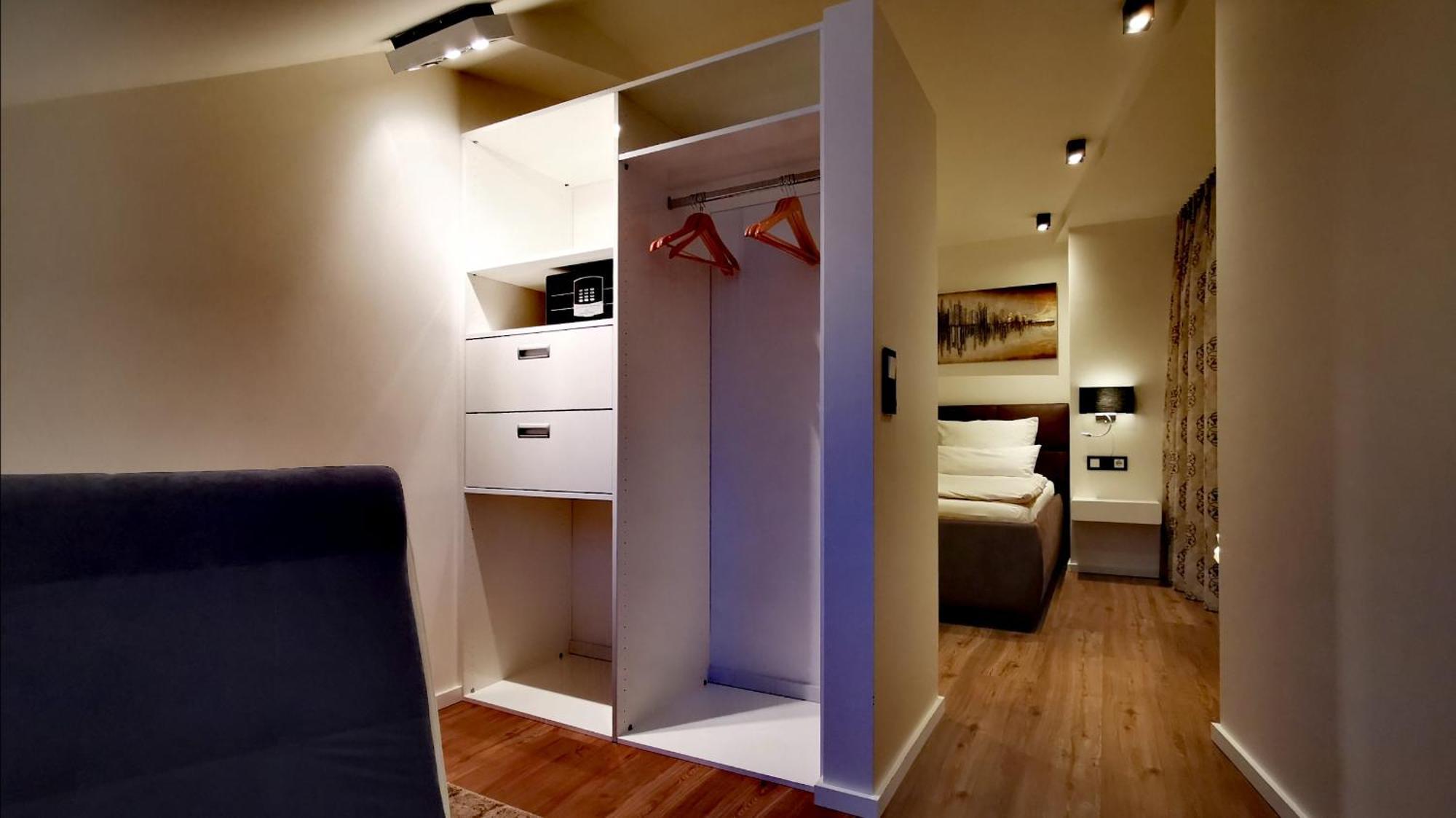 Luxor City Apartments 利恩茨 外观 照片